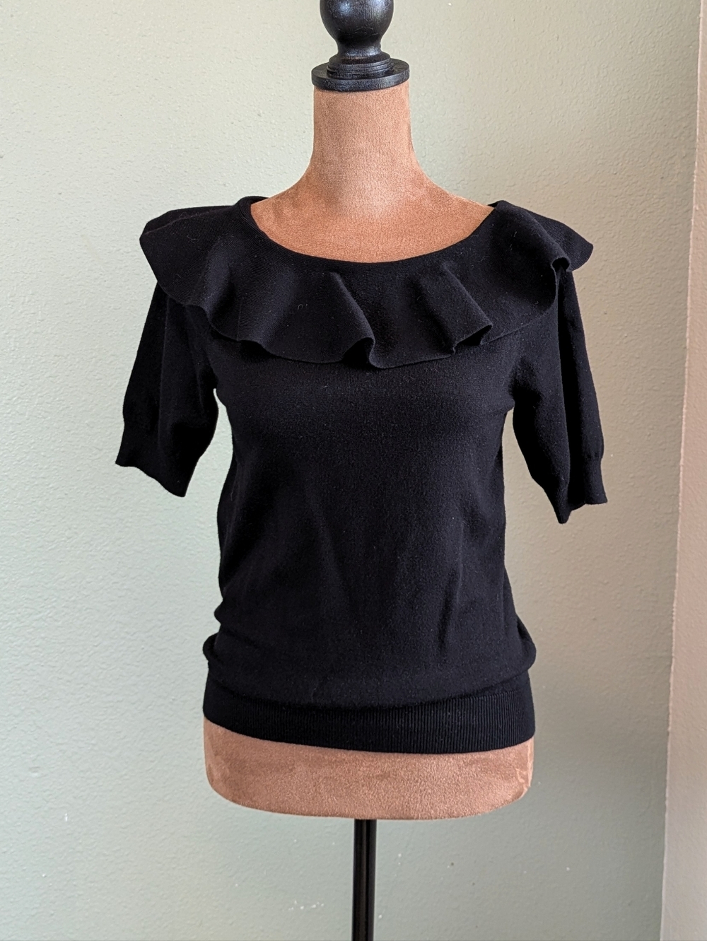 Y2K Catherine Catherine Malandrino Black Ruffle Collar Short Sleeve Knit Top